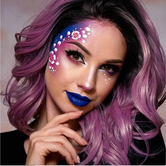 - 🦄 PURPLE OMBRESHORT WAVY BOB LACE FRONT WIGARRIVES NEW💖